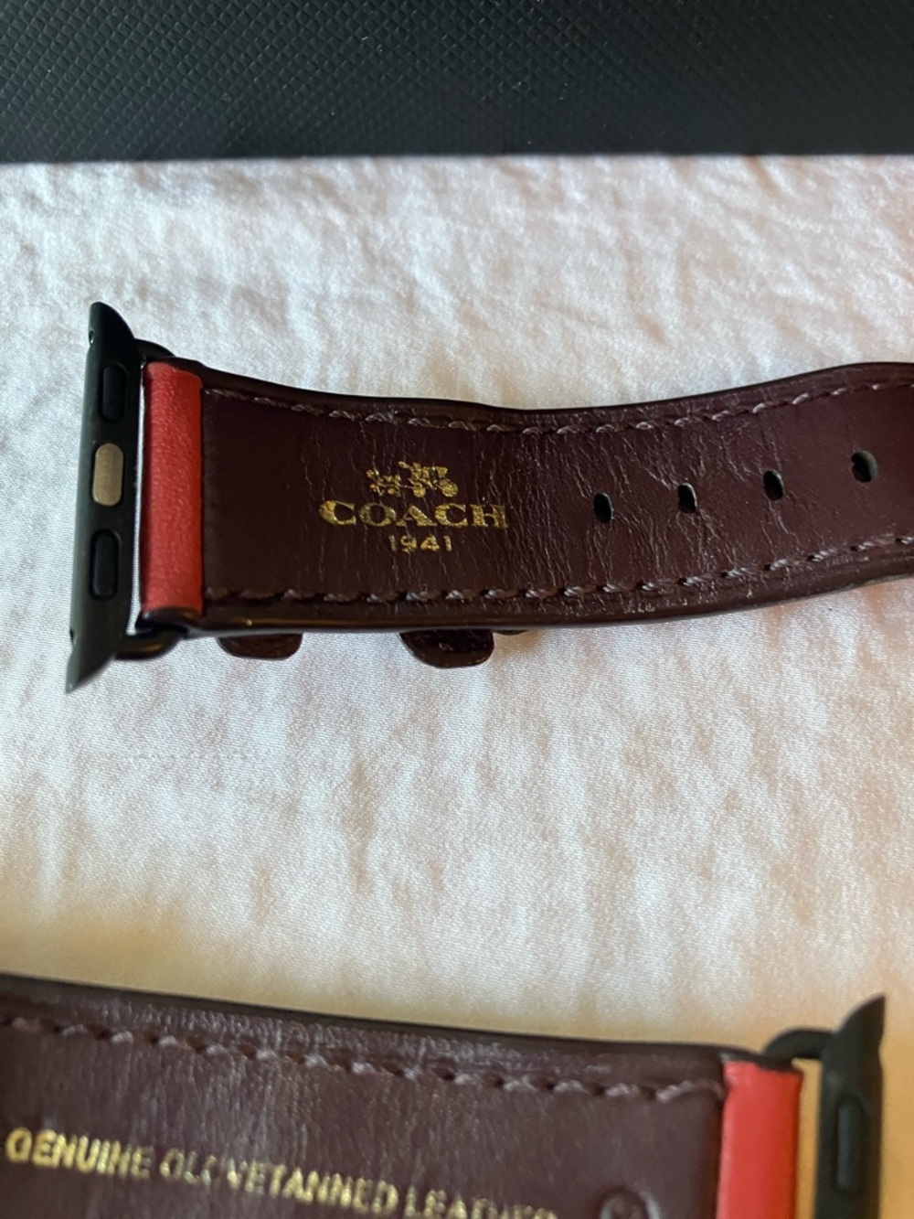 Coach: 2016 Red Leather Tea Rose Appliqué Apple Watch Band- 38mm-40mm- IOB - Picture 8 of 15